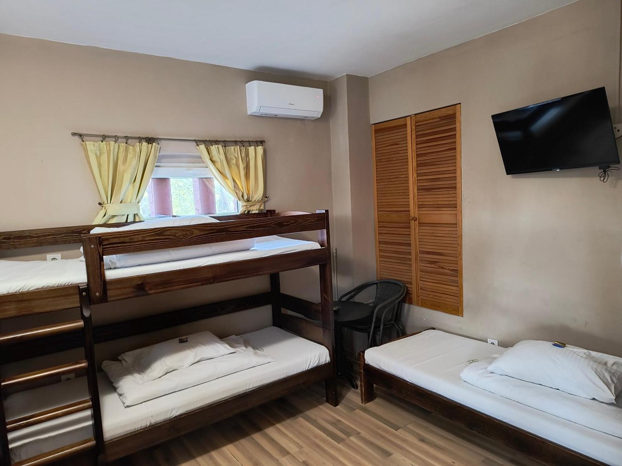 Green Hostel Wroclaw Przy Zoo Bagian luar foto